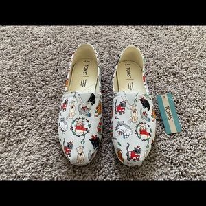 TOMS Women’s Belmont Holiday Cats Print Ortholite Light Blue Flats Shoe